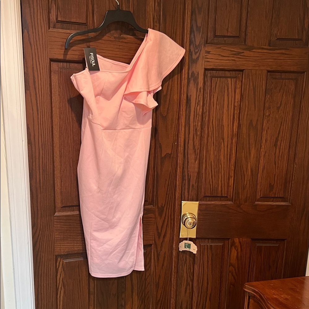 Chic One-Shoulder Pink Dress